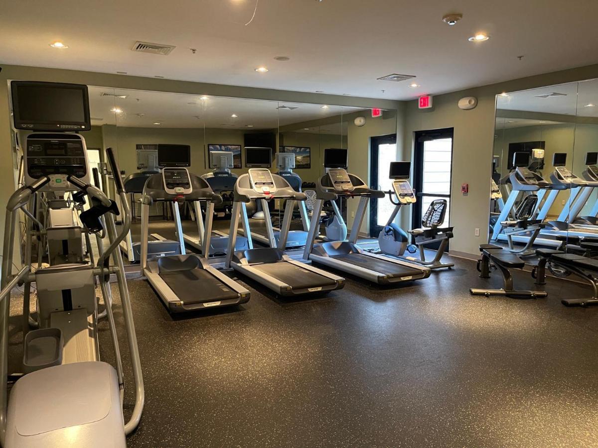 Staybridge Suites Milwaukee West-Oconomowoc By Ihg Buitenkant foto