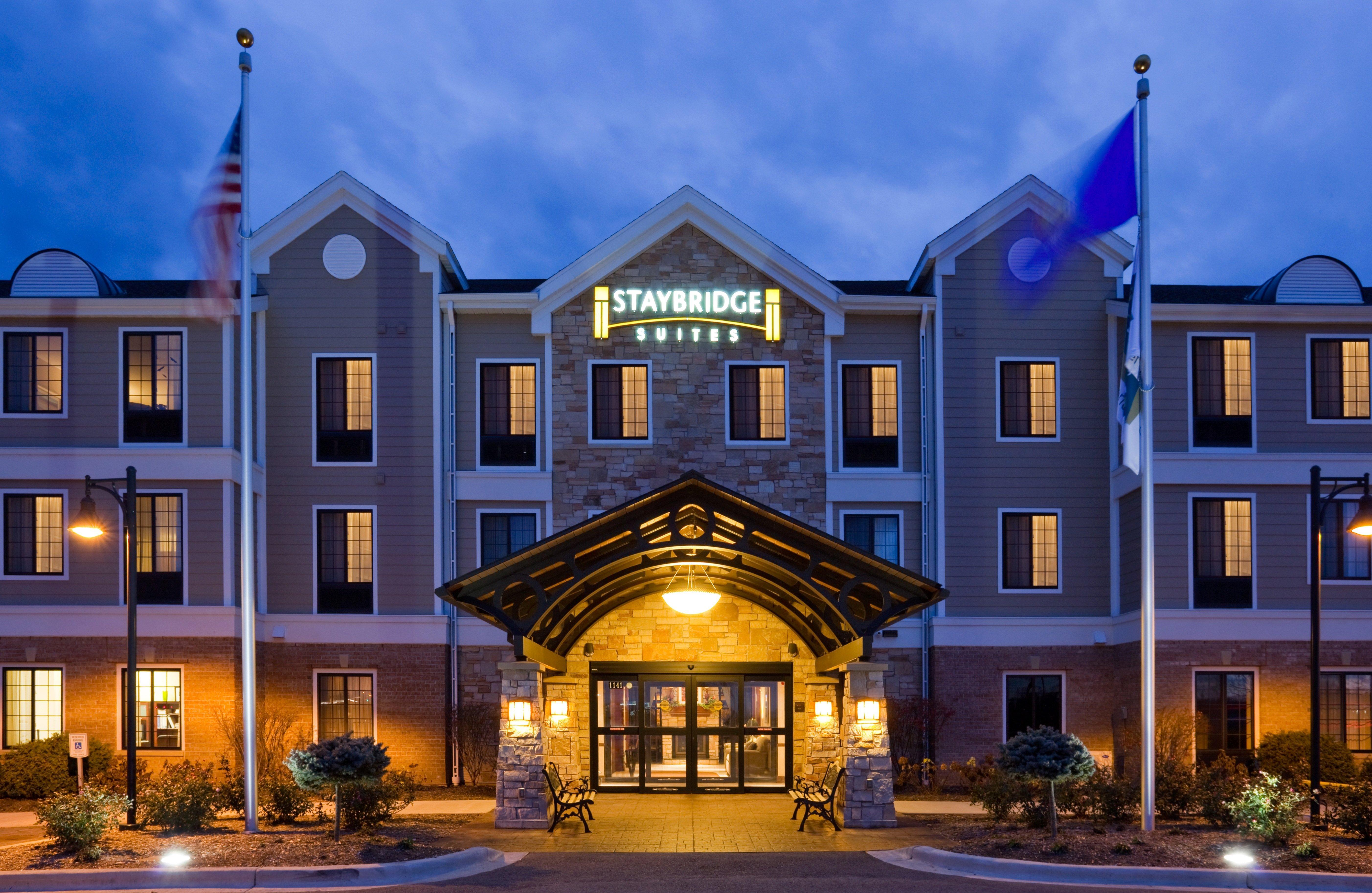 Staybridge Suites Milwaukee West-Oconomowoc By Ihg Buitenkant foto