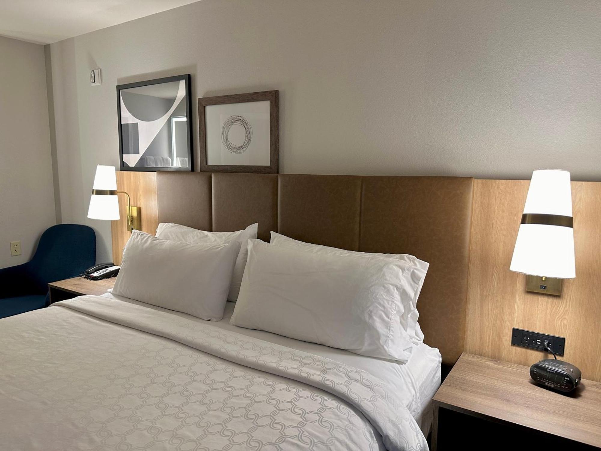 Staybridge Suites Milwaukee West-Oconomowoc By Ihg Buitenkant foto