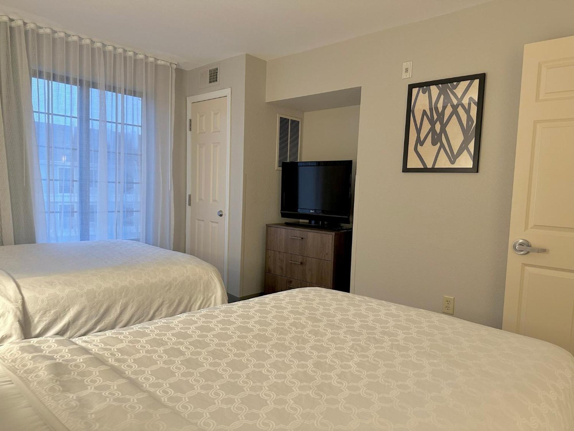 Staybridge Suites Milwaukee West-Oconomowoc By Ihg Buitenkant foto