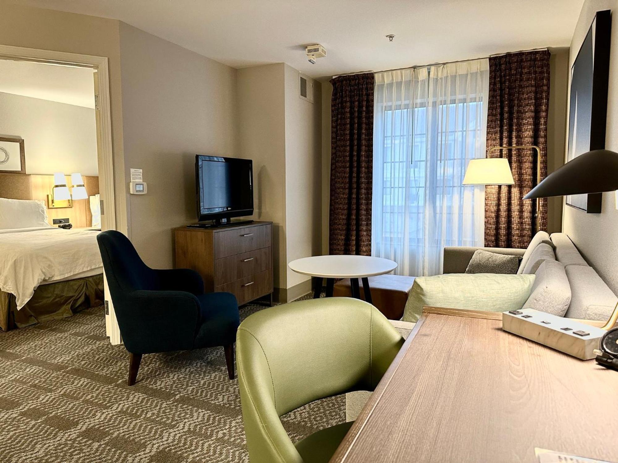 Staybridge Suites Milwaukee West-Oconomowoc By Ihg Buitenkant foto